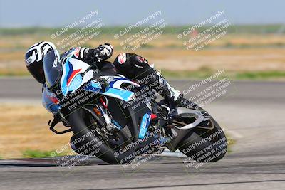 media/Apr-24-2023-Fastrack Riders (Mon) [[2ca7ef103c]]/Level 3/Session 1 (Sweeper)/